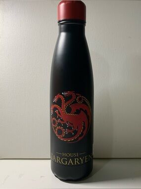 BRAND NEW Game of Thrones House Targaryen black sleek water bottle 500 ml
